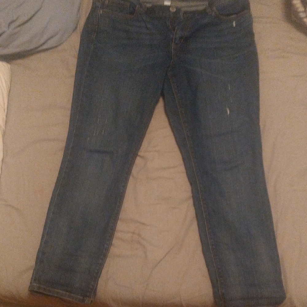 LOFT Blue Ankle Cropped Jeans with Faded Distressing